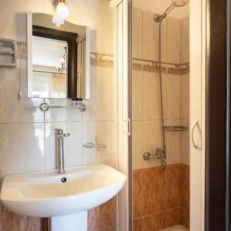 호텔 Kipos Néa Péramos