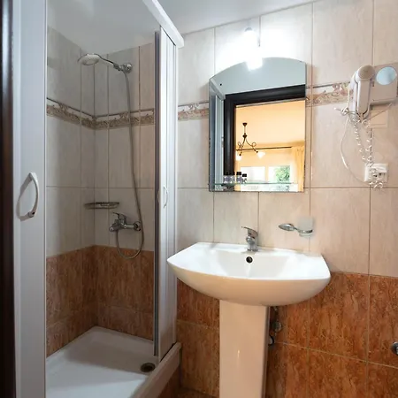 호텔 Kipos Néa Péramos