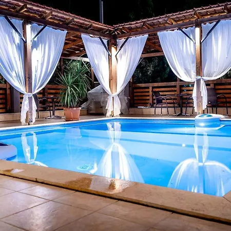 Hotel Kipos Nea Peramos (Macedonia)