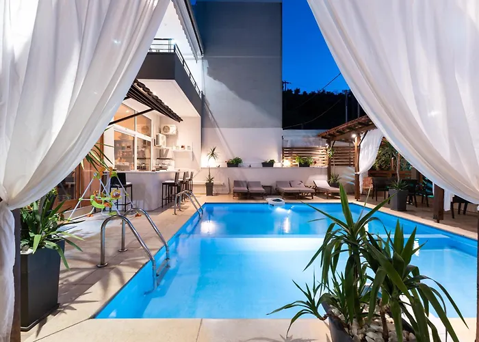 Hotel Kipos 3*