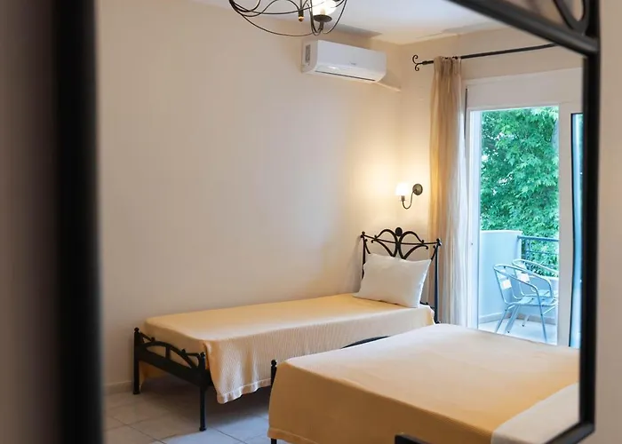 Kipos Hotel 3*