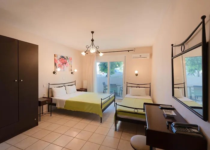 Kipos Hotel Néa Péramos