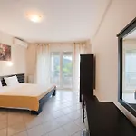 Kipos Hotel 3*
