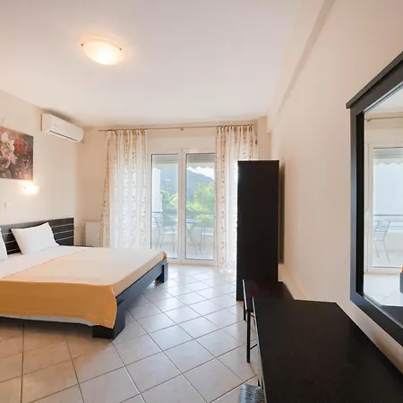 Kipos Hotel 3*