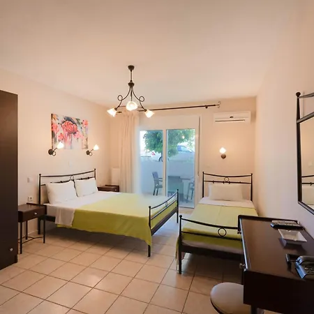 Kipos Hotel Néa Péramos