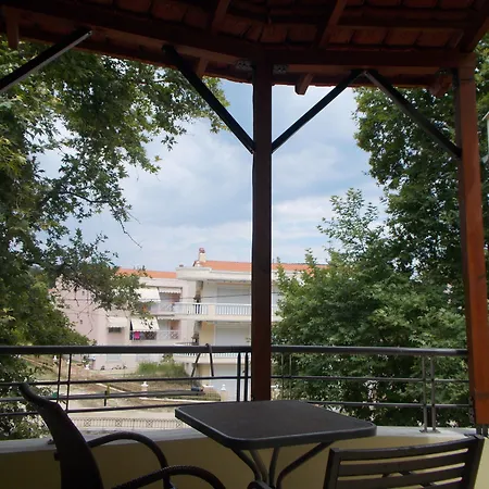 Kipos 3* Néa Péramos