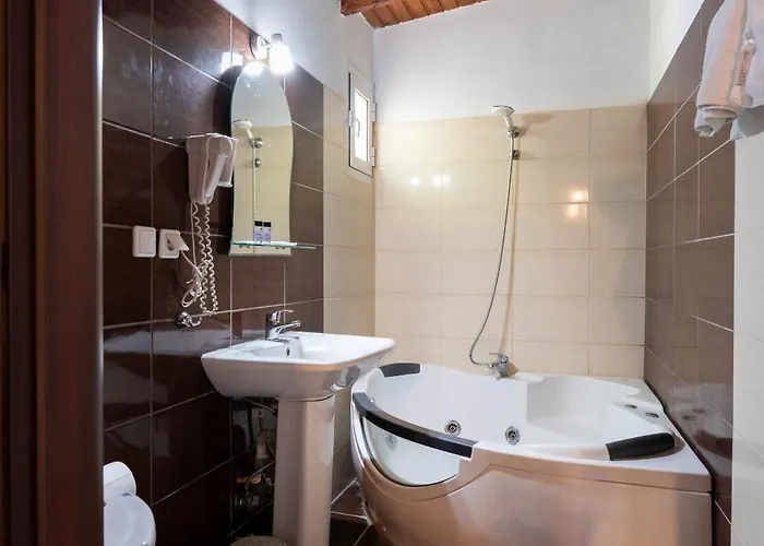 Hotel Kipos Néa Péramos