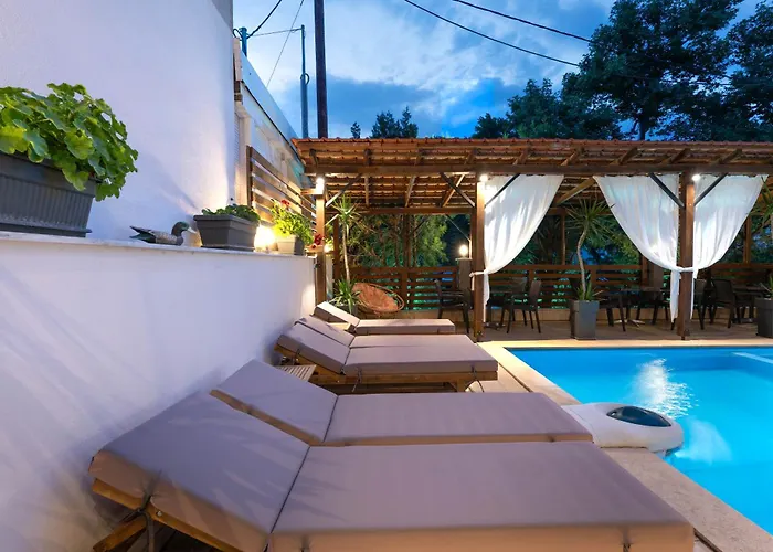 Kipos 3* Nea Peramos (Macedonia)